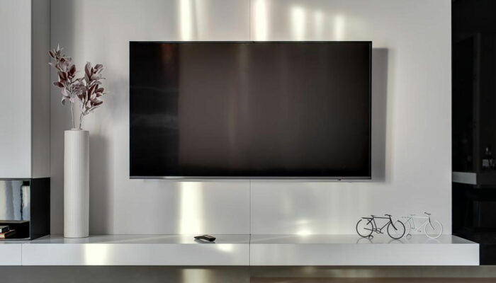 Samsung QLED vs OLED – battle for value in picture technology