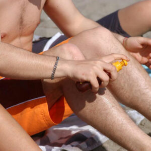 Here’s How to Choose Sunless Tanning Products